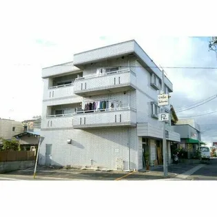 ホワイトピュア朋栄【2階】の外観