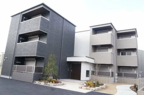 シャーメゾンUK【1階】の外観