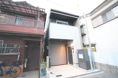大阪府寝屋川市池田本町【一戸建】の外観