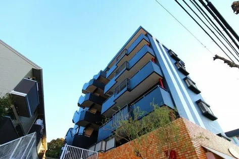 ロイヤルメゾンアドニス【4階】の外観