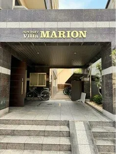 ヴィラマリオン【3階】の玄関