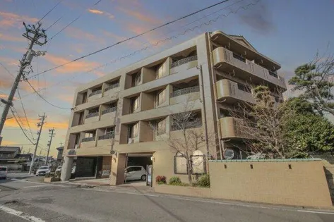 サンラードホーム203・301~305・401~405【3階】の外観