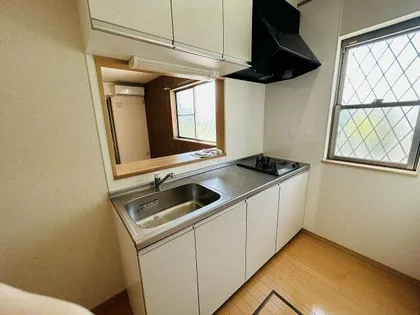 ヨーロピアンシャーレ松河戸 西棟【105号室】のキッチン