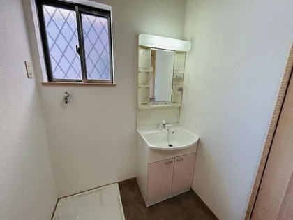 ヨーロピアンシャーレ松河戸 西棟【105号室】の内装