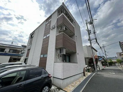 大阪府箕面市半町3丁目【アパート】の外観