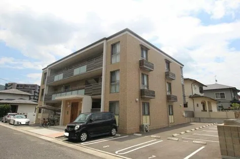 ドエルコート鴨生田の画像