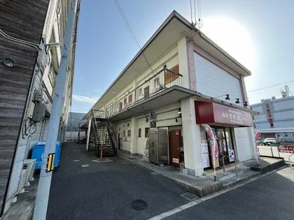 川端マンション【2階】の外観