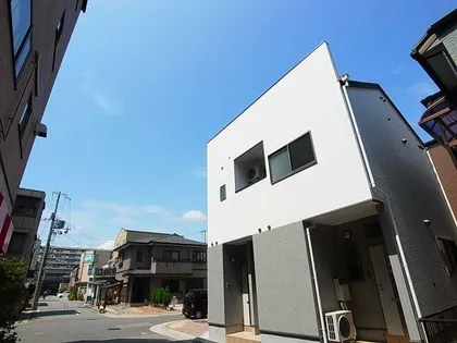 ツル菅原ハイツ【2階】の外観