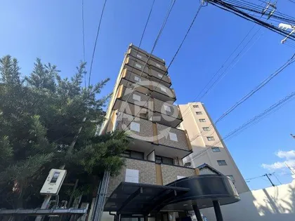 シャルル上新庄【5階】の外観