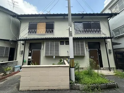 大阪府高槻市栄町2丁目【テラスハウス】の外観