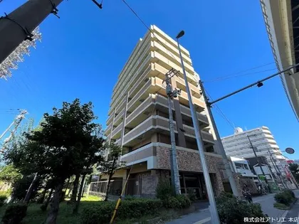 アーク吉田駅前の画像