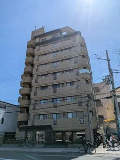 ふぁみーゆ勝山【4階】の外観