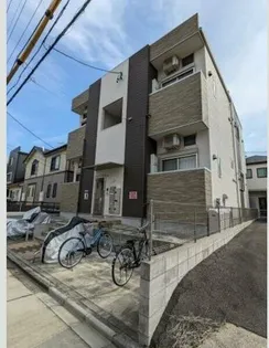 プラージュ外新町【2階】の外観