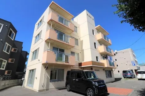 ヒルズK【1階】の外観