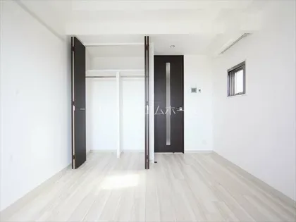 エステムコート名古屋黒川シャルマン【14階】の居間