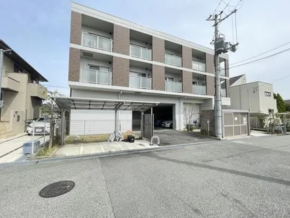 STRAWBERRY FIELDSの画像