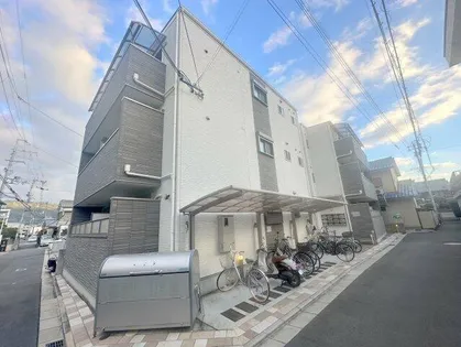 クリエオーレ加納【1階】の外観