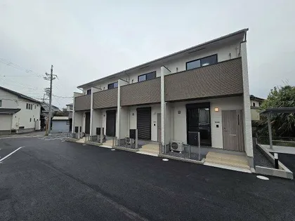 愛知県知多市八幡字左り脇【テラスハウス】の外観