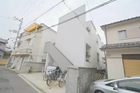 ディオーナ・コサカ【2階】の外観