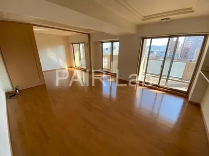 ビクトリアしかま【2階】の居間