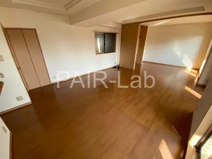 ビクトリアしかま【2階】の内装