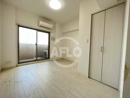 セオリー大阪ベイステージ【9階】の居間