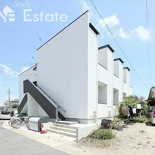 TROIS TOILESの画像