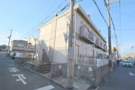 エーデルハイツB棟【1階】の外観