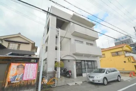 グランピア松村【3階】の外観