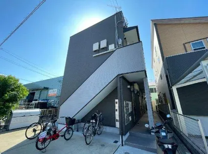 SWEET STREET【2階】の外観