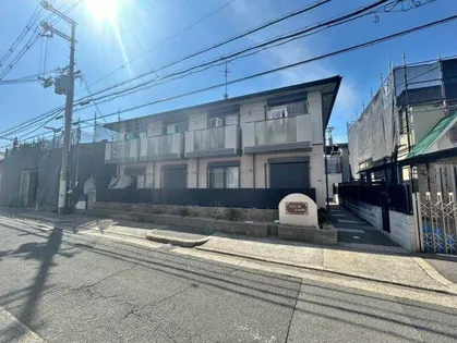 ファミールシャトル【2階】の外観