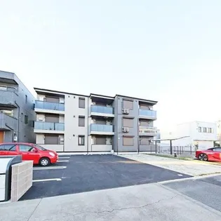 アン ジュール中郷の画像