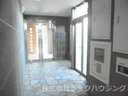 ターフィーズフラット門真南【3階】の玄関