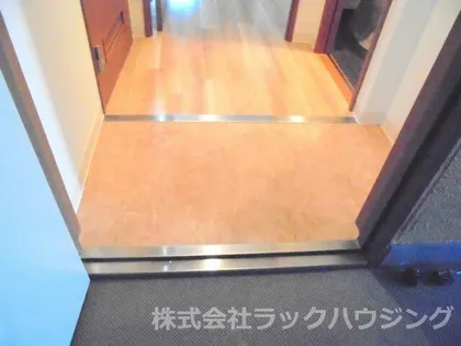 ターフィーズフラット門真南【3階】の玄関