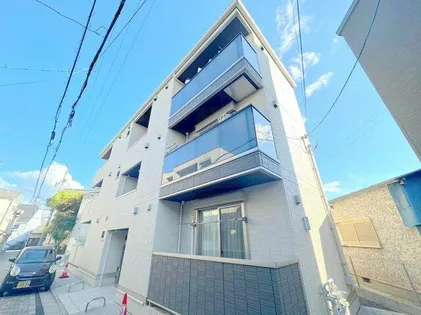 セレナヴィラ小阪W【1階】の外観