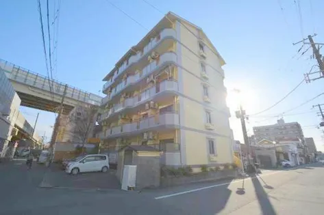 ダイヤモンドメゾン高井田【5階】の外観