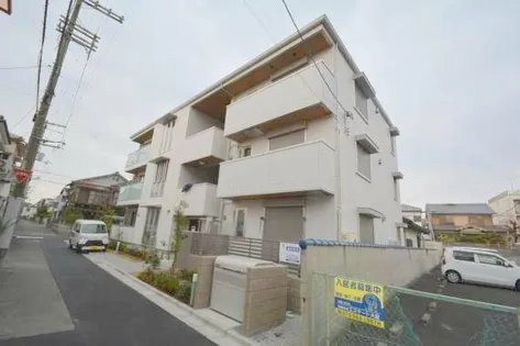 Present Well【1階】の外観