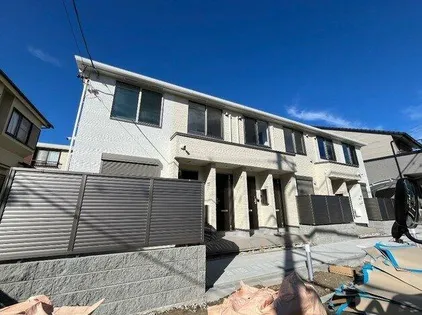 エイプリル ハウスの画像