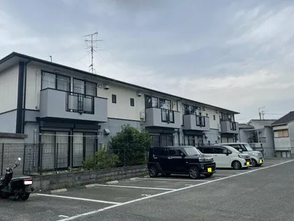 大阪府四條畷市大字清瀧【アパート】の外観