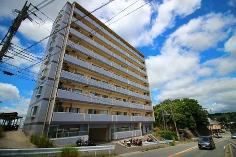 マンション望伊川谷【7階】の外観