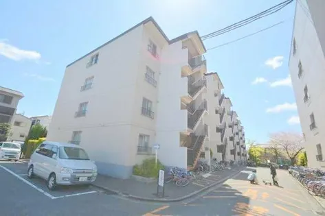 プレジデント東大阪第4棟【3階】の外観