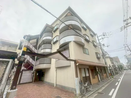 ロイヤル池田【1階】の外観