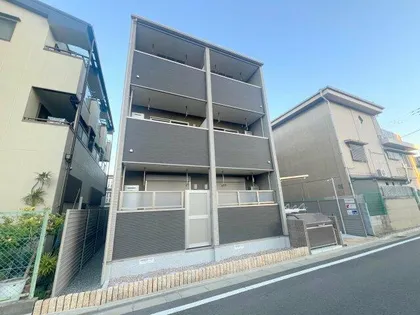 カーサ・オストロ【1階】の外観