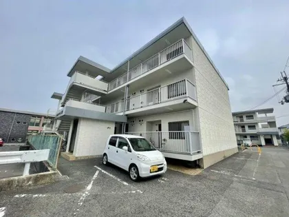 グランドハイツ杉田Ⅱ【3階】の外観