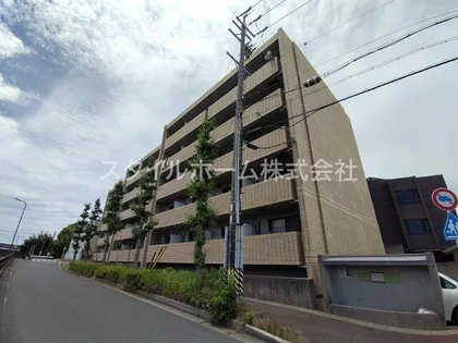 ユトリロつつじが丘2【201号室】の外観