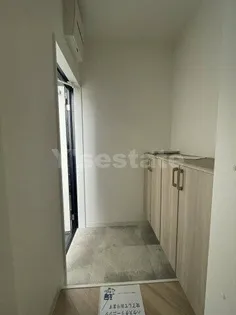 リビングライフ八尾山本【2階】の玄関