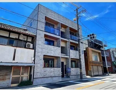 パインスコッチ【3階】の外観