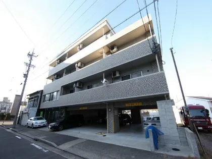 アヴニール白壁【4階】の外観