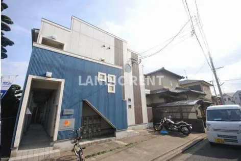 クレフラスト三宅【2階】の外観