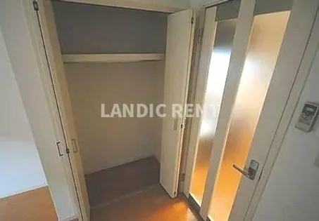 クレフラスト三宅【2階】の内装